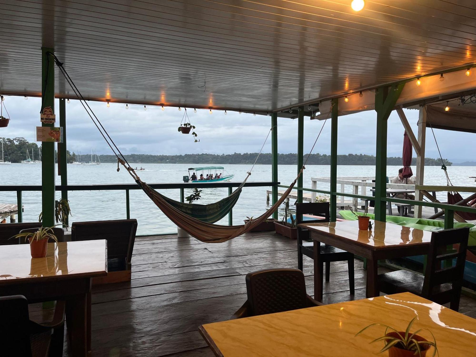 Hostal Cay Бастиментос Екстериор снимка